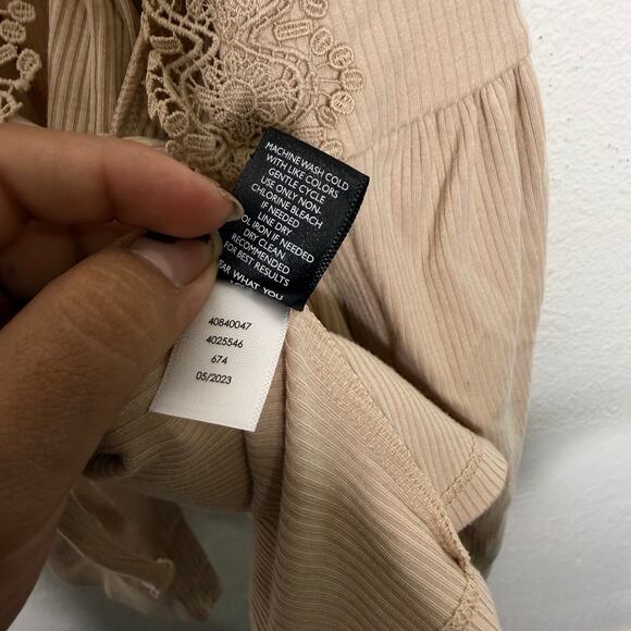 Torrid Womens Top Size 3X Super Soft Rib V-Neck Lace Trim Tie Front Long Sleeve - Picture 5 of 15